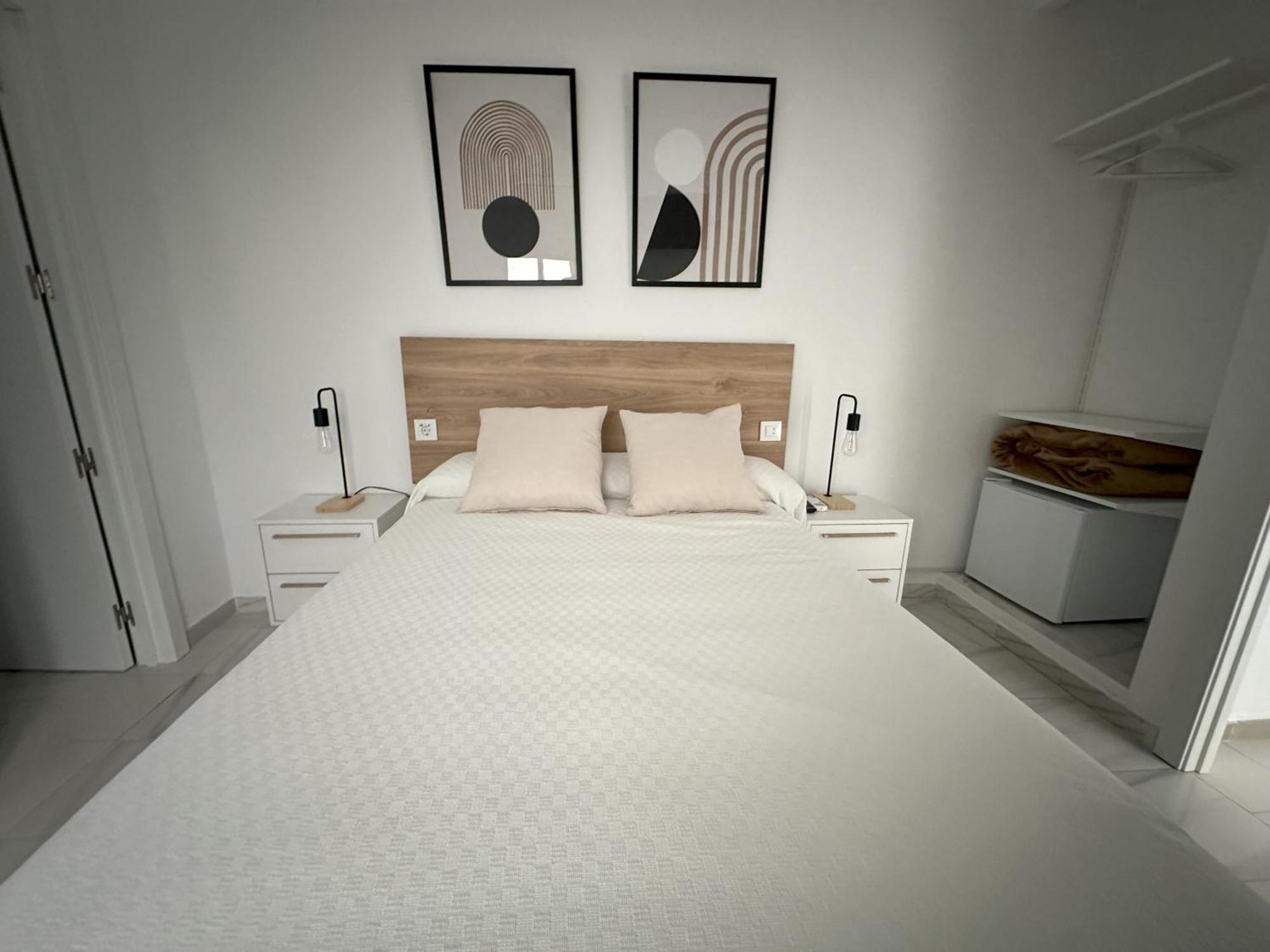 Hostal Merino Jedula Buitenkant foto